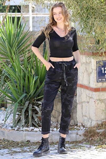 della moor Women's Black Italian Camouflage Pattern Skinny Leg Trousers