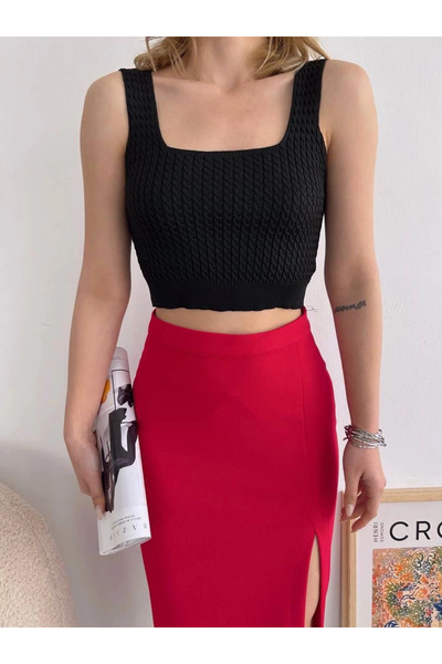 ZENGEZUR MALL Lvsqvr Slit Stretchy Fabric Midi Length Skirt Dark Red (233019) (Size: S)