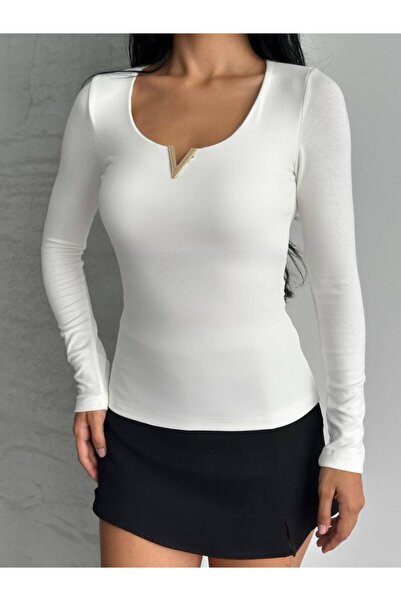 bahar uğurlu Body with Double Layers on the Front and Metal V on the Front, Made of Bubbley Fabric