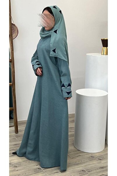 GENERIC4 Abaya with embroidery