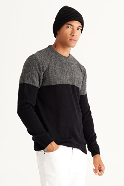 AC&Co / Altınyıldız Classics Anthracite-Black Standard Fit Regular Cut Crew Neck Colorblock Patterned Knitwear Sweater
