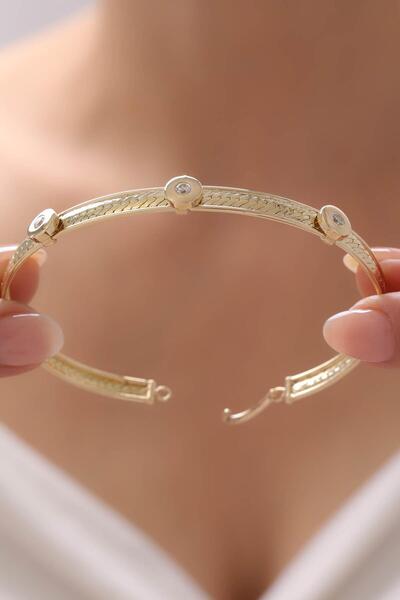 Tufanlar Kuyumculuk 14 Ayar Taşlı Yassı Altın Kelepçe