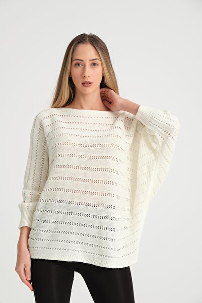 della moor Women's White Italian Perforated Bat Sleeve Knitwear Sweater