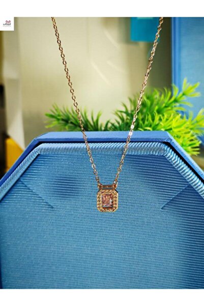 Generic Chain with pendant