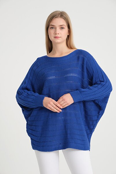della moor Women's Saks Blue Italian Perforated Bat Sleeve Knitwear Sweater