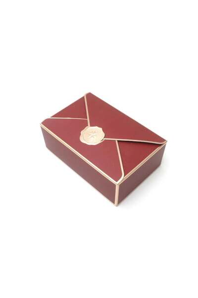 Generic Luxury gift box with an envelope design