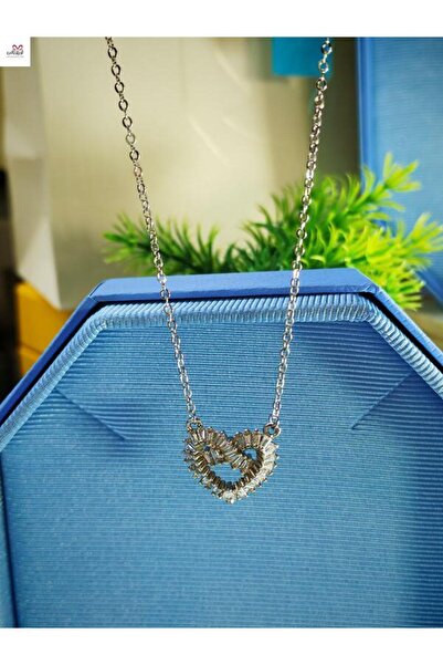 Generic Chain with pendant