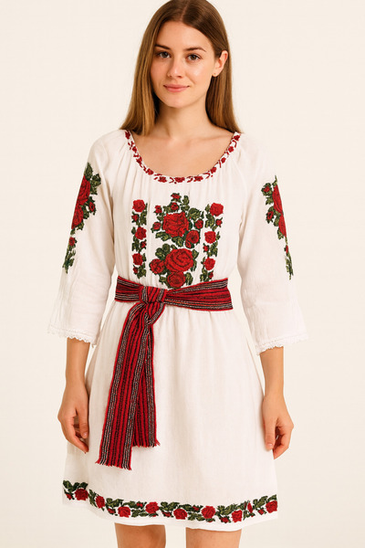 OEM Traditional Romanian dress with floral motifs