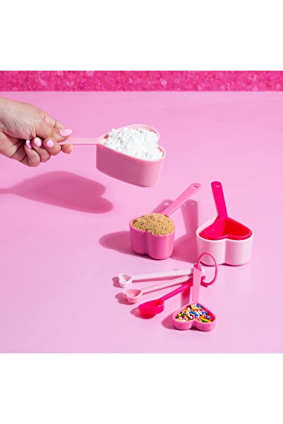 Paris Hilton 8-piece Paris Hilton heart-shaped dispenser set