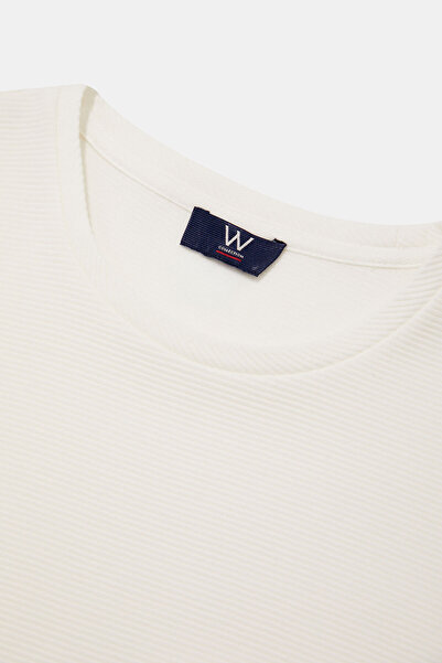 W Collection Ekru Circular Neck Long Sleeve Sweatshirt