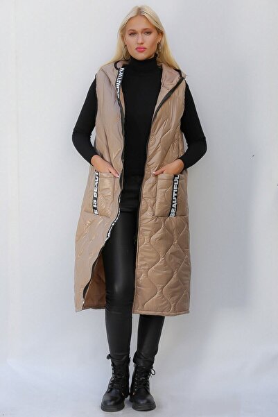 della moor Women's Beige Italian Quilted Hooded Oversize Puffer Long Vest