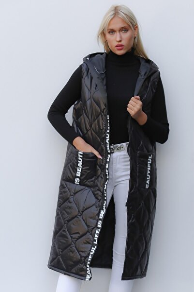 della moor Women's Black Hooded Oversize Puffer Long Vest