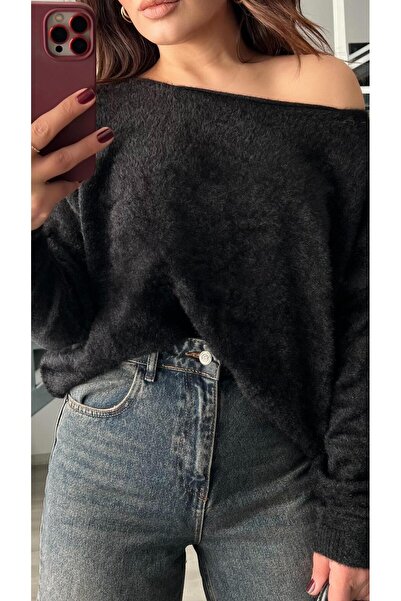 Oslove Black low shoulder bearded sweater