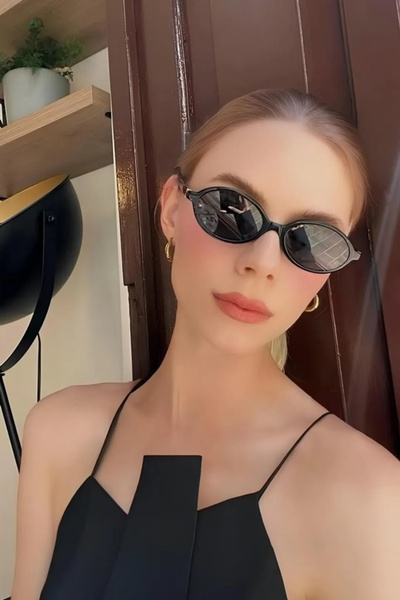 BirYıldızOl Miux Gradient Oval Women's Sunglasses with Gold Accessories