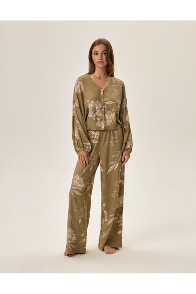 Henderson Women's Pajama Set Button Down Blouse & Wide Long Pants Floral Pattern Elegant | Fleur