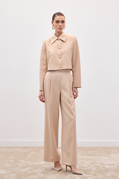 Sateen Buttoned Short Jacket - Beige