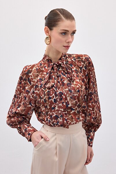 Sateen Scarf Detailed Blouse - Burgundy