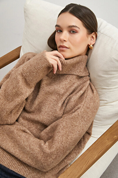 Never more Turtleneck Long Sleeve Sweater Mink