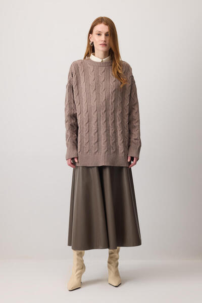 Touché Privé CREW NECK KNIT SWEATER