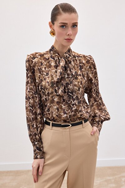 Sateen Μπλούζα με λεπτομέρεια φουλάρι - Καφέ