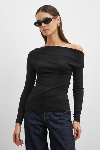 Never more Black long sleeve blouse with shoulder pleats