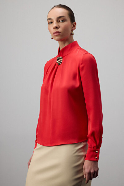 Touché Privé Bluz with Rose Brooch