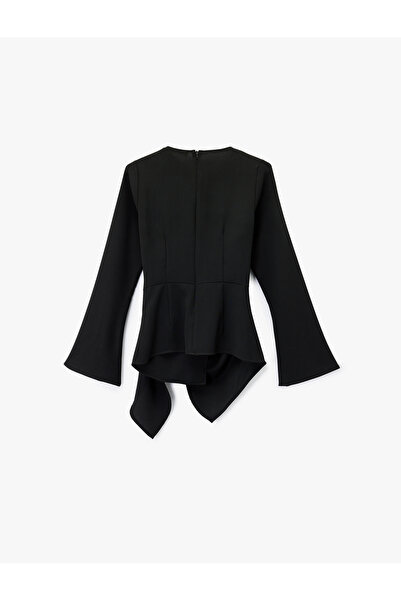 Koton Μακρυμάνικη μπλούζα με ασύμμετρο κορδόνι με μεταλλικά αξεσουάρ με λαιμόκοψη