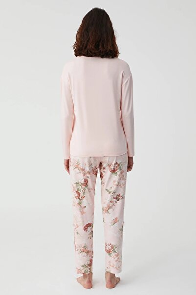 Catherine's Catherines Circular Neck Long Sleeve Soft Textured Fabric Women's Pajama Set