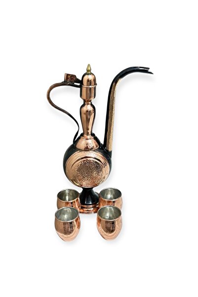 Lüx sürahi Bakir ibrik ve 4 adet şat bardağı dekor olarak kullanılır ve su şa...