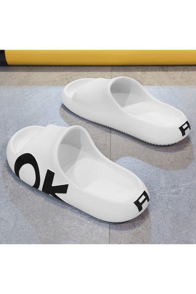 Without a mark OK Men's Slippers - Stylish EVA slippers with a soft, non-slip sole