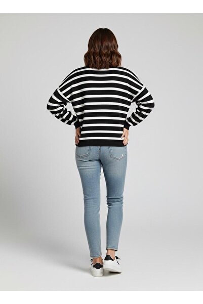 Cockatoo Blue Pink Heart Women's Knitwear Sweater