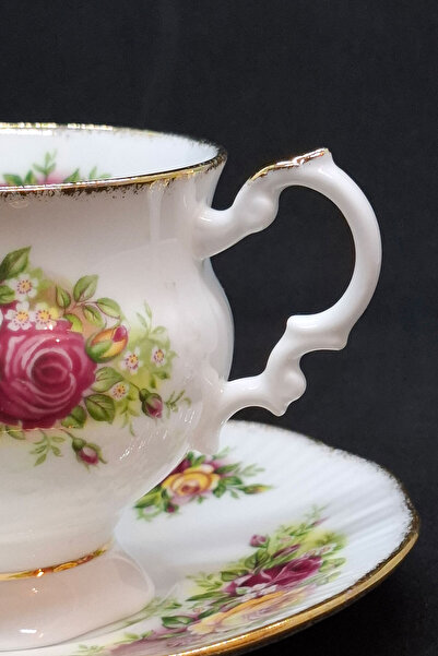 Elizabethan Staffordshire Hand Decorated Fine Bone China Yellow Red Double Coffee Cup 130 ml