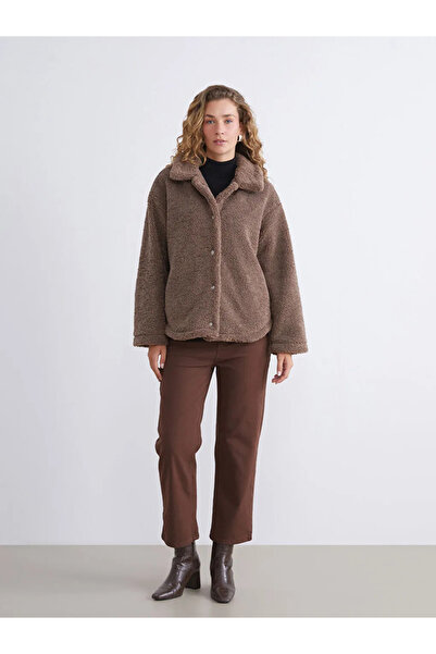 LC Waikiki LCW Modest Kahverengi Gömlek Yaka Oversize Kadın Pelüş Mont