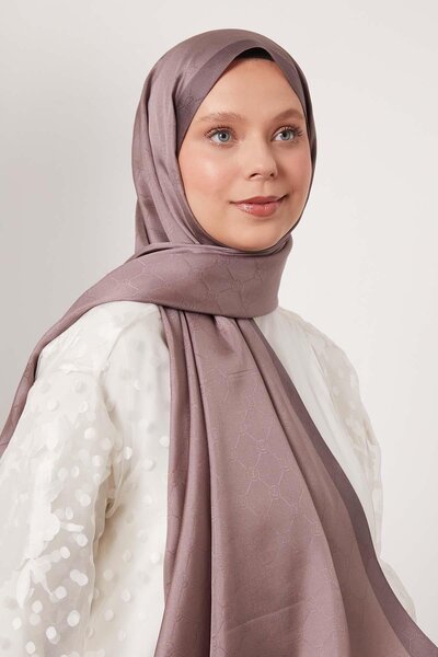 Levidor Lilac Honeycomb Pattern Monogram Silk Shawl