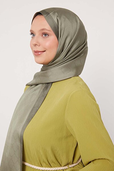 Levidor A.Khaki Honeycomb Pattern Monogram Silk Shawl