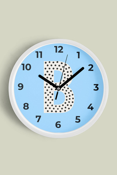 JHAAR Ceas de perete pentru camera băieților Litera B - 42cm - Carcasă albă c...