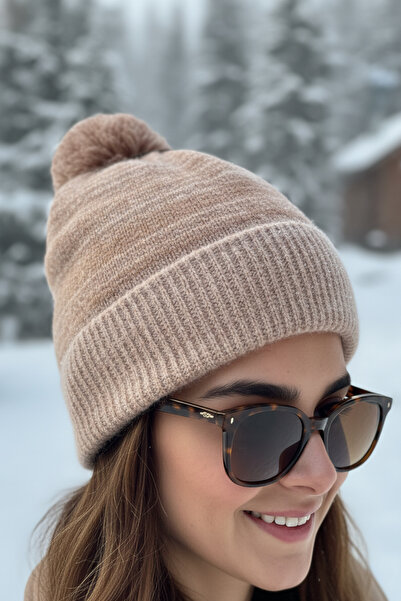 novon Scandinavian Design Warm Fur Inside Soft Textured Beanie