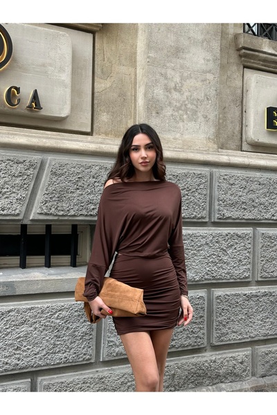 FEWTİNT Suit-Elastic Waist, Lined, Mini Skirt. Long Sleeves. Asymmetric Neckline. Crop Bluse.