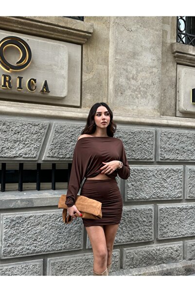 FEWTİNT Suit-Elastic Waist, Lined, Mini Skirt. Long Sleeves. Asymmetric Neckline. Crop Bluse.