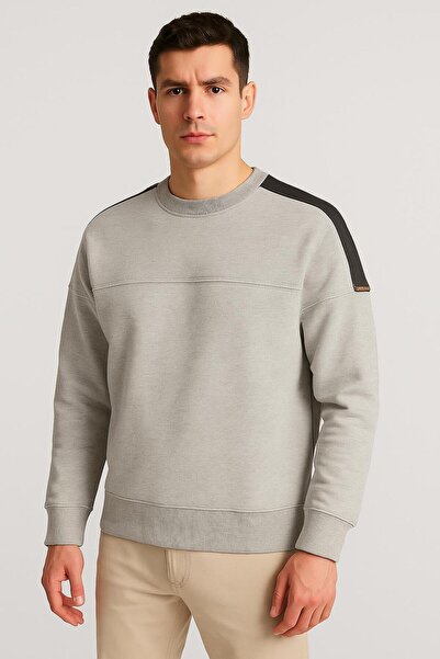 RAPAPA Men's Light Gray Shoulder Striped Detail Sweater 1100