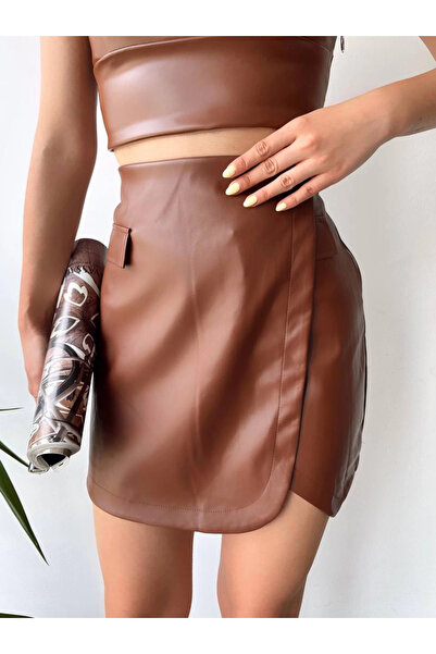 Zerenyus Leather Skirt with Pocket Detail and Oval Cover, Brown