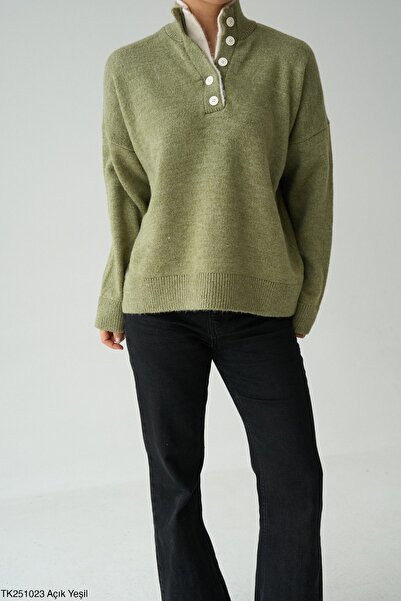 My Blog Light Green - Cream 2-Patch Buttoned Sweater - 251023