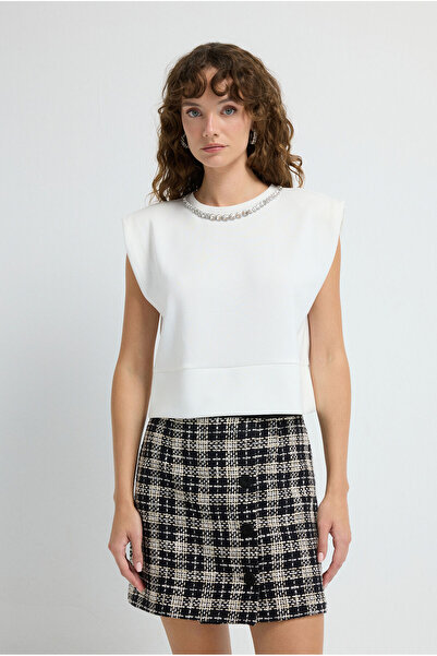 adL Yakası Taşlı Kolsuz Bluz