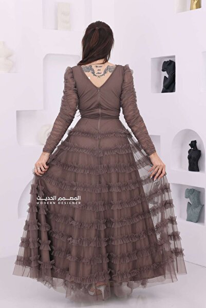 modern designer Luxurious evening dress with tiered tulle