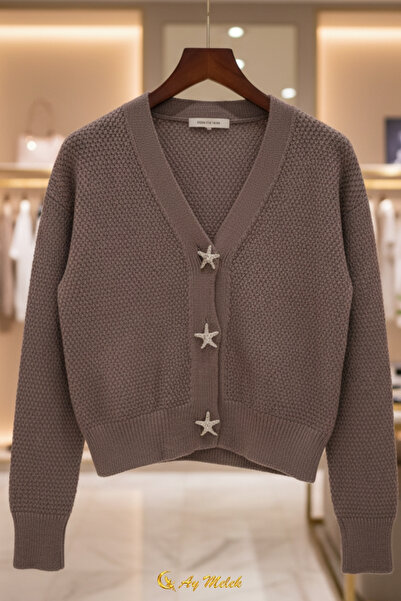 AYMELEK Women's Knitwear Cardigan Soft V-Neck Star Button Short Cardigan