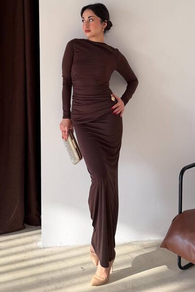 VAGGON Drawstring Maxi Dress with Accessory Detail