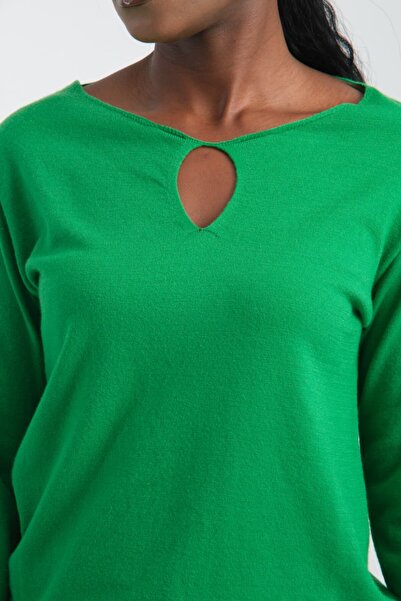 Moda Days Women's Beige Glitter V-Neck Sweater