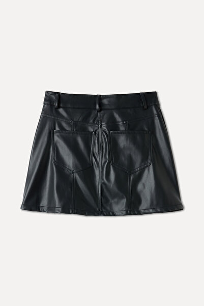 Mudo Leather looking pleated mini skirt