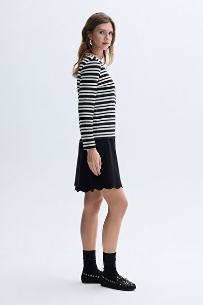 Mudo Mini Skirt with Ribbed Stitching Detail