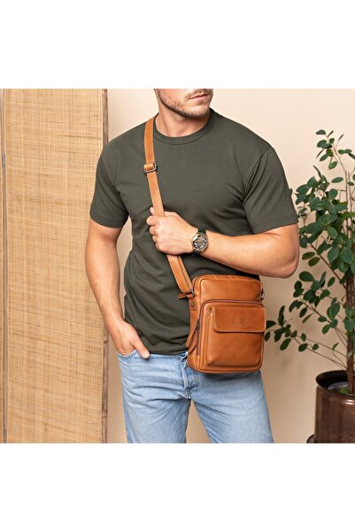 The Chesterfield Brand Men's bag, The Chesterfield Brand, made of genuine leather, Laveno, Cognac brown